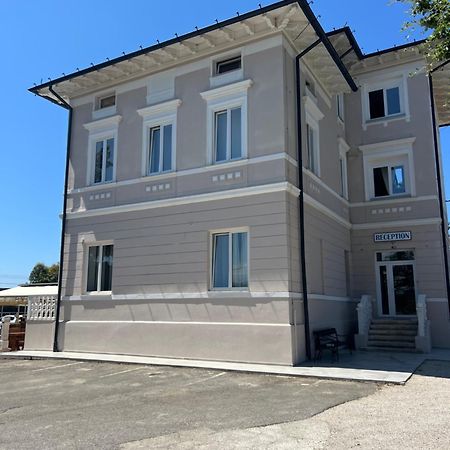 San Valentino Hotell Bašanija Eksteriør bilde